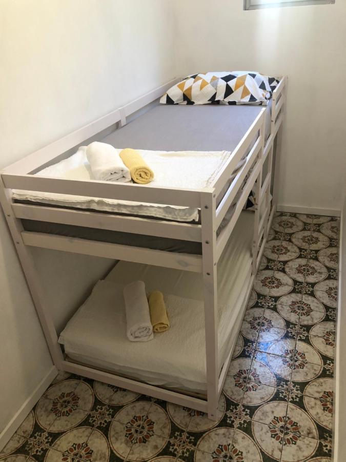 亚帕特曼尼格拉维尼公寓酒店 泽斯特拉格 外观 照片